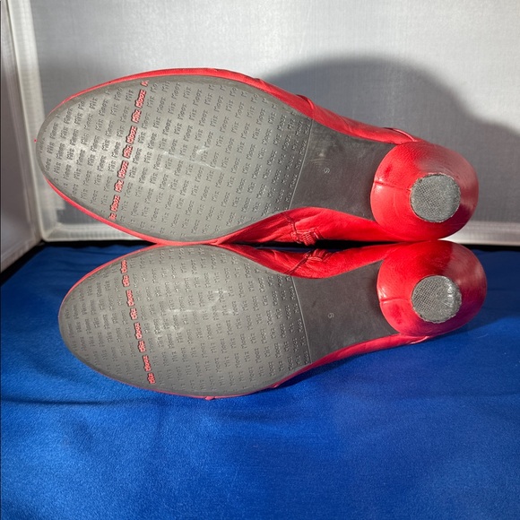 Miz Mooz Erica red leather zip up booties ankle boots size 9 - Picture 8 of 10